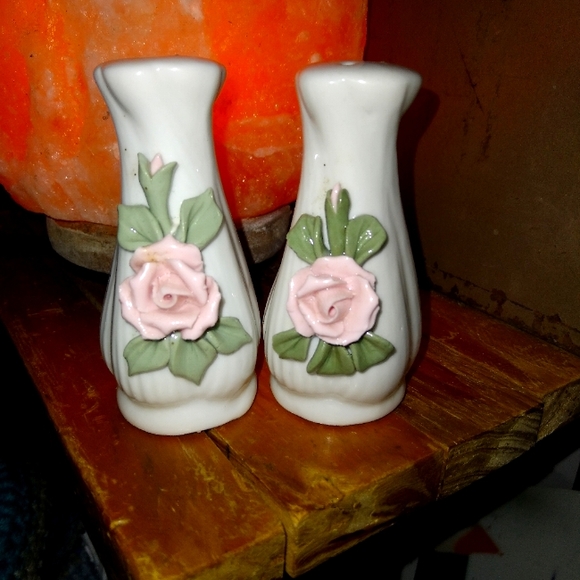 Porcelain Rose Salt and Pepper Shakers - Picture 1 of 3